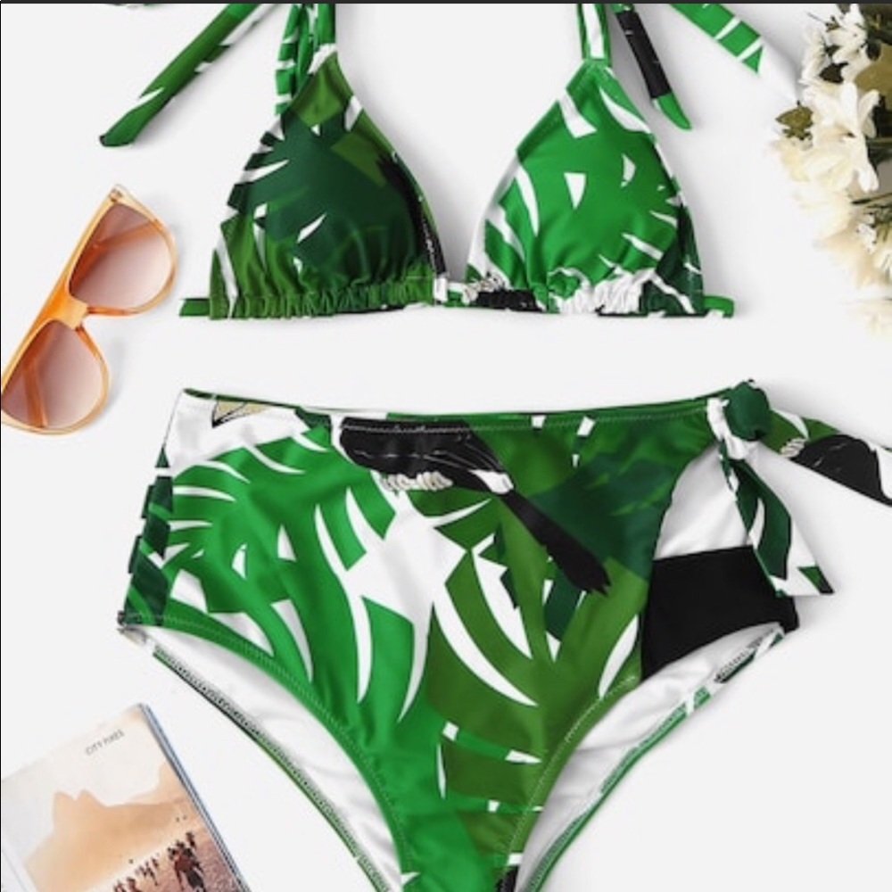 High waisted Green Leaf Bikini💚